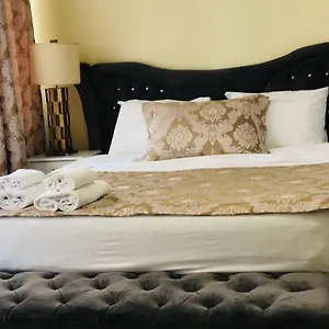 2* Hotel La Boutique